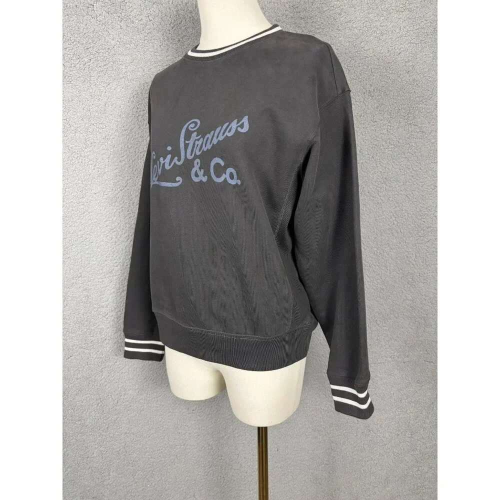 Levi's Women's Heritage Sport Logo Long-Sleeve Sweatshirt Black Size XS NWT's. - Picture 4 of 8